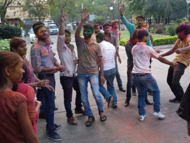 holi-2017-4